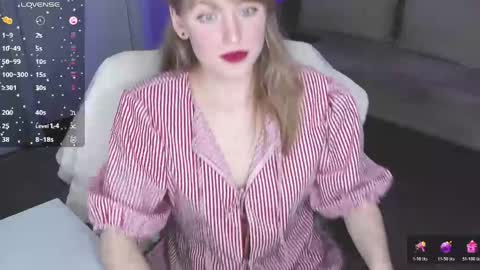 Snapshot of rose_brooks chatting on 06.03.26 Rose but u can call me princess online show from 06.03.26