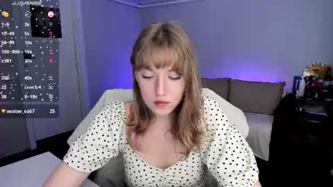 Snapshot of rose_brooks chatting on 07.01.26 Rose but u can call me princess online show from 07.01.26