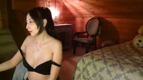 Snapshot of rosedahlia chatting on 02.27.25 Dahlia Rose online show from 02.27.25