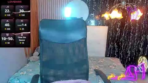Snapshot of rosee_queen chatting on 09.23.25 Rosee Queen online show from 09.23.25