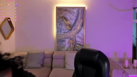 Snapshot of roseferrera chatting on 01.24.25 Rose online show from 01.24.25