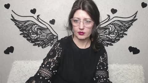 Snapshot of rosehille chatting on 04.22.26 RoseHille online show from 04.22.26