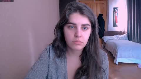 Snapshot of roselina_ chatting on 02.28.25 Rose online show from 02.28.25