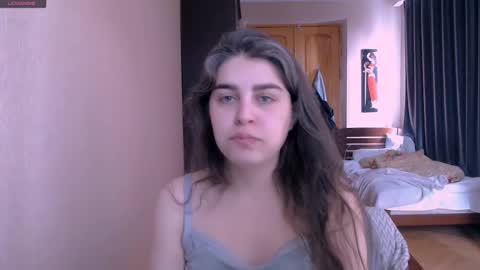 Snapshot of roselina_ chatting on 03.02.25 Rose online show from 03.02.25