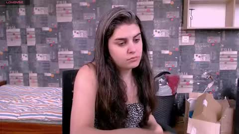 Snapshot of roselina_ chatting on 09.12.25 Rose online show from 09.12.25