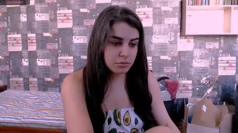 Snapshot of roselina_ chatting on 09.23.25 Rose online show from 09.23.25