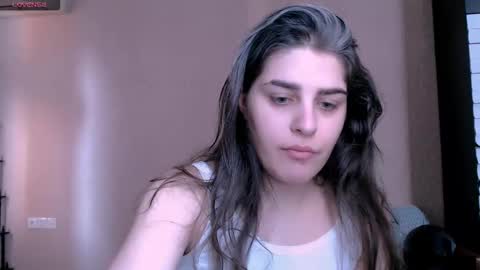 Snapshot of roselina_ chatting on 11.30.25 Rose online show from 11.30.25