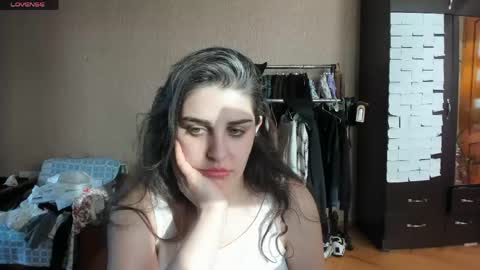 Snapshot of roselina_ chatting on 05.29.26 Rose online show from 05.29.26