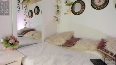 Stephani online show from 01.27.25