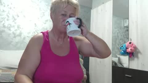 Lovepinklilly online show from 09.13.25