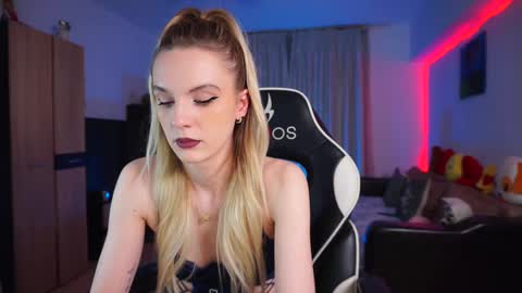 Abbygail online show from 01.10.25