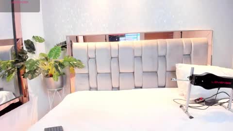 Rose online show from 10.17.25