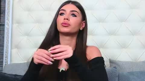 Snapshot of rosevanessa chatting on 06.11.26 Gabriela online show from 06.11.26