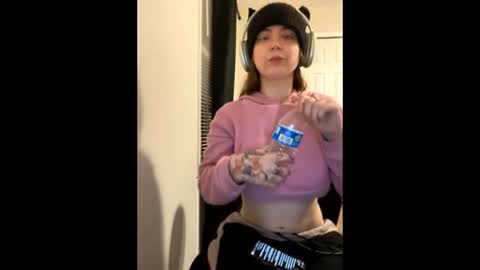 Snapshot of roseyla1 chatting on 02.08.26 roseyla1 online show from 02.08.26