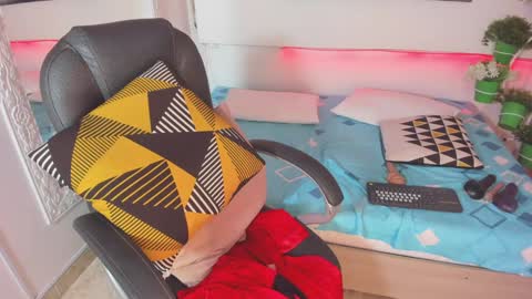 rosi_cooper online show from 02.04.25