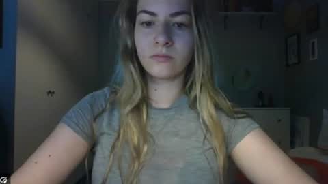 Snapshot of rosie_june chatting on 07.16.26 Rosie online show from 07.16.26