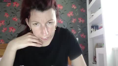 Snapshot of rosiehayes chatting on 06.23.26 RosieHayes online show from 06.23.26