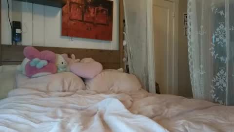 Rosie V online show from 04.28.26