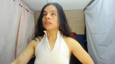Snapshot of rosse_25 chatting on 06.14.26 Would you like to help me with supplementation and sports suits so I can compete in powerlifting online show from 06.14.26