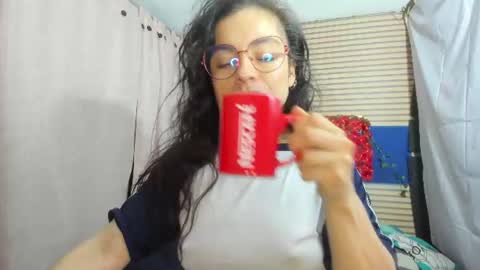 Snapshot of rosse_25 chatting on 06.20.26 Would you like to help me with supplementation and sports suits so I can compete in powerlifting online show from 06.20.26