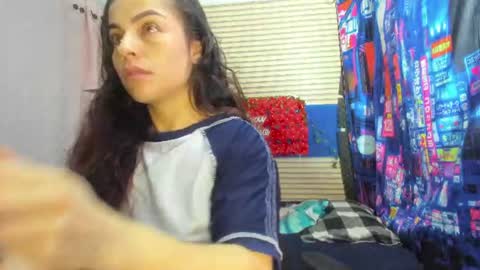 Snapshot of rosse_25 chatting on 07.12.26 Would you like to help me with supplementation and sports suits so I can compete in powerlifting online show from 07.12.26