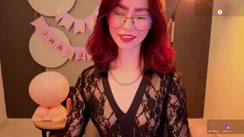Snapshot of rosse_98_ chatting on 11.19.25 Miss Rosse online show from 11.19.25