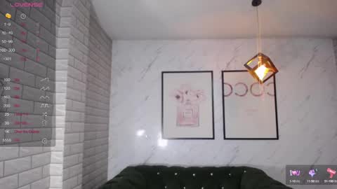 Snapshot of rosse_jeane_v chatting on 02.17.25 rosse jeane v online show from 02.17.25