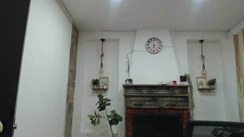 MY NAME IS  ROSSE  online show from 10.17.25