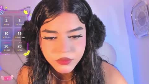 Snapshot of rosselfinoll chatting on 11.16.25 Rossel online show from 11.16.25