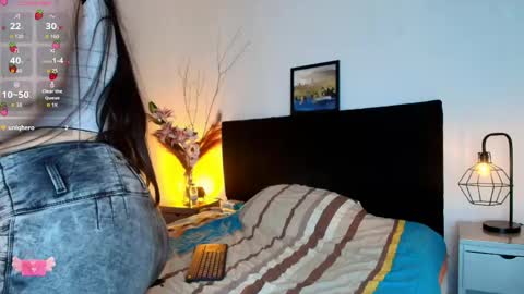 Snapshot of rossy_marks chatting on 05.19.26 rossy_marks online show from 05.19.26