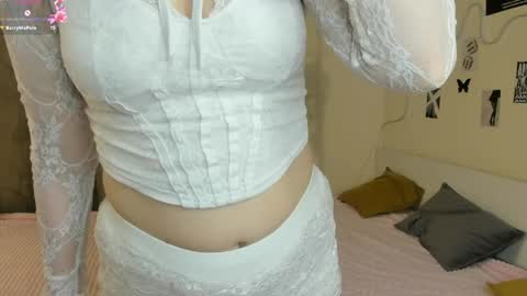 Snapshot of rosy_sigh chatting on 05.02.26 Im Luna online show from 05.02.26