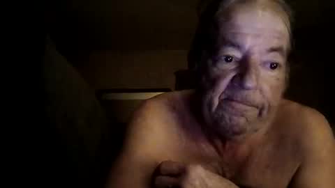 Snapshot of rotorranch chatting on 09.28.25 rotorranch online show from 09.28.25