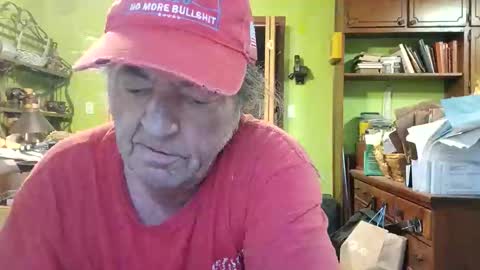 Snapshot of rotorranch chatting on 11.23.25 rotorranch online show from 11.23.25