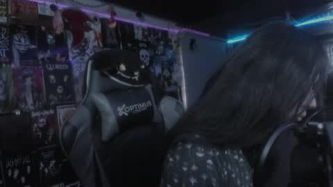 Snapshot of rotten_dreams chatting on 03.08.25 rot online show from 03.08.25