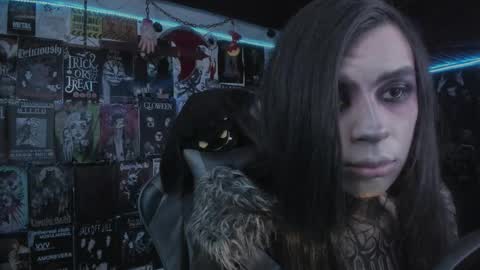 Snapshot of rotten_dreams chatting on 11.20.25 rot online show from 11.20.25