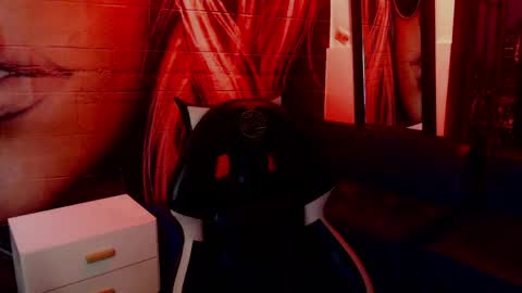 Snapshot of rouse_darkk chatting on 04.19.26 rouse darkk online show from 04.19.26