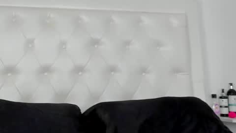 Snapshot of rouse_sexy_hotxx77 chatting on 06.28.26 rouse_sexy_hotxx77 online show from 06.28.26