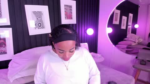 Snapshot of rouses_malih chatting on 05.17.26 rouses_malih online show from 05.17.26