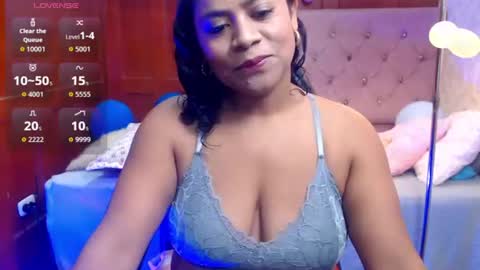 Snapshot of rousse_amber chatting on 06.24.26 amber online show from 06.24.26