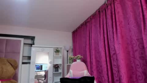 rousse_hills_ online show from 05.26.26