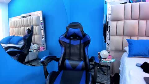 rousse_lily0 online show from 05.13.26