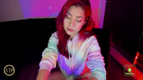 Snapshot of rouxeee chatting on 10.02.25 online show from 10.02.25