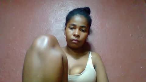 Snapshot of rovaelyah chatting on 09.30.25 rovaelyah online show from 09.30.25