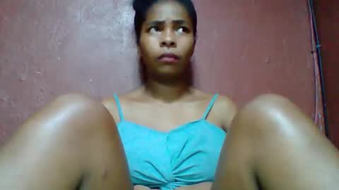 Snapshot of rovaelyah chatting on 11.13.25 rovaelyah online show from 11.13.25