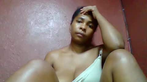 Snapshot of rovaelyah chatting on 11.18.25 rovaelyah online show from 11.18.25