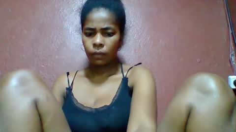 Snapshot of rovaelyah chatting on 11.24.25 rovaelyah online show from 11.24.25