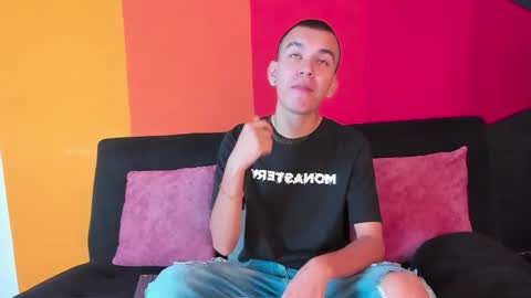 Snapshot of rowancley chatting on 09.09.25 Rowan online show from 09.09.25