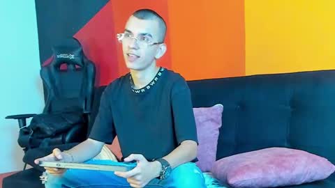 Snapshot of rowancley chatting on 09.23.25 Rowan online show from 09.23.25