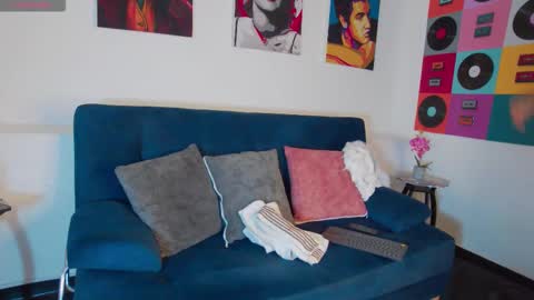 Snapshot of rowancley chatting on 10.15.25 Rowan online show from 10.15.25