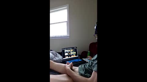 Snapshot of rowdybard chatting on 03.31.26 rowdybard online show from 03.31.26